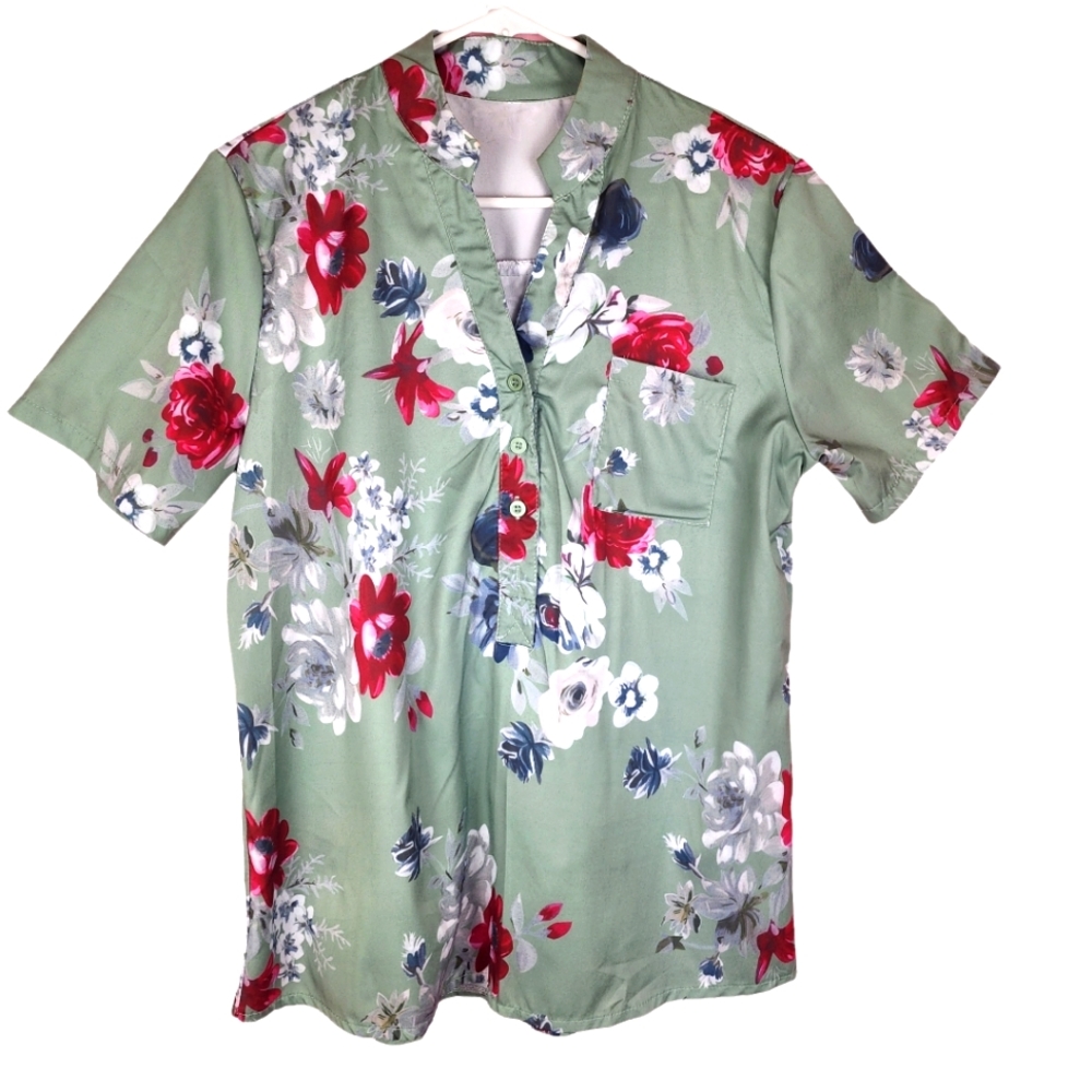 Floral grandmacore blouse